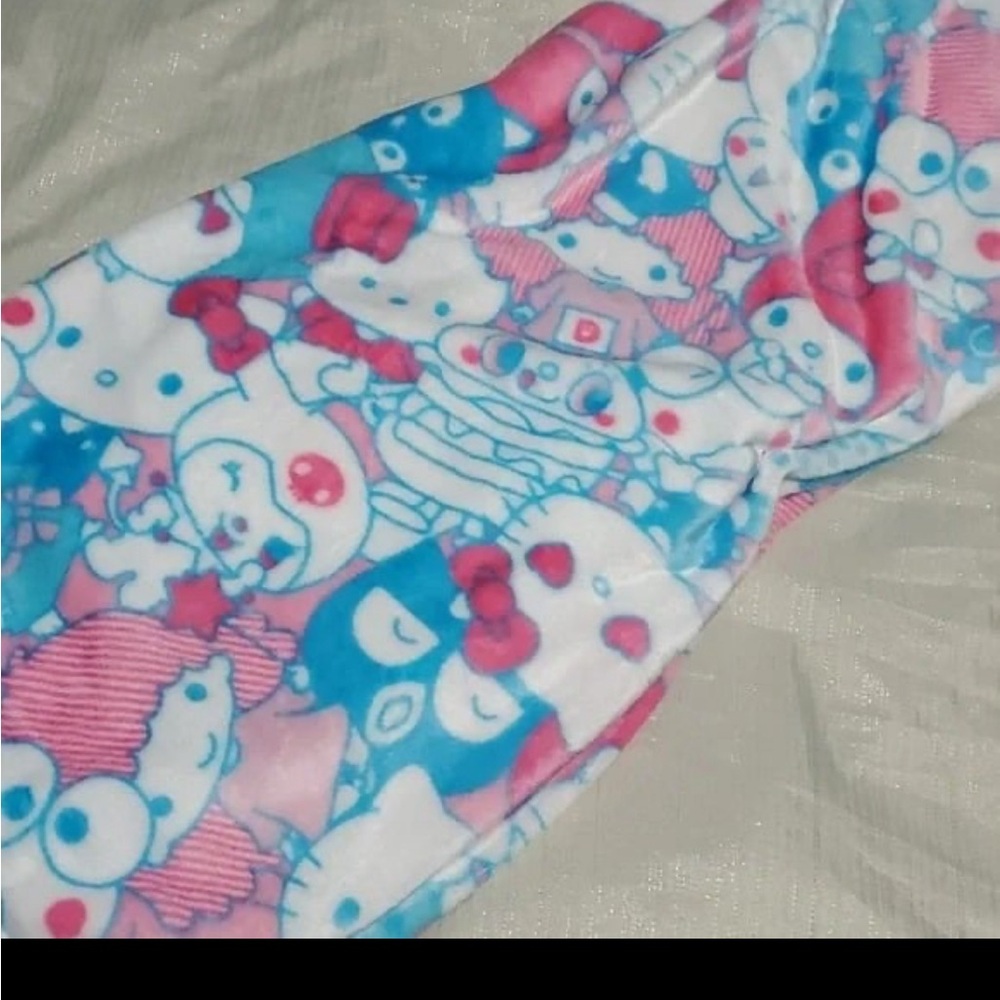 Hello Kitty and friends blanket